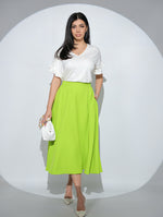 Fusta Alizée Lime cu croi clos, buzunare si elastic pe talie