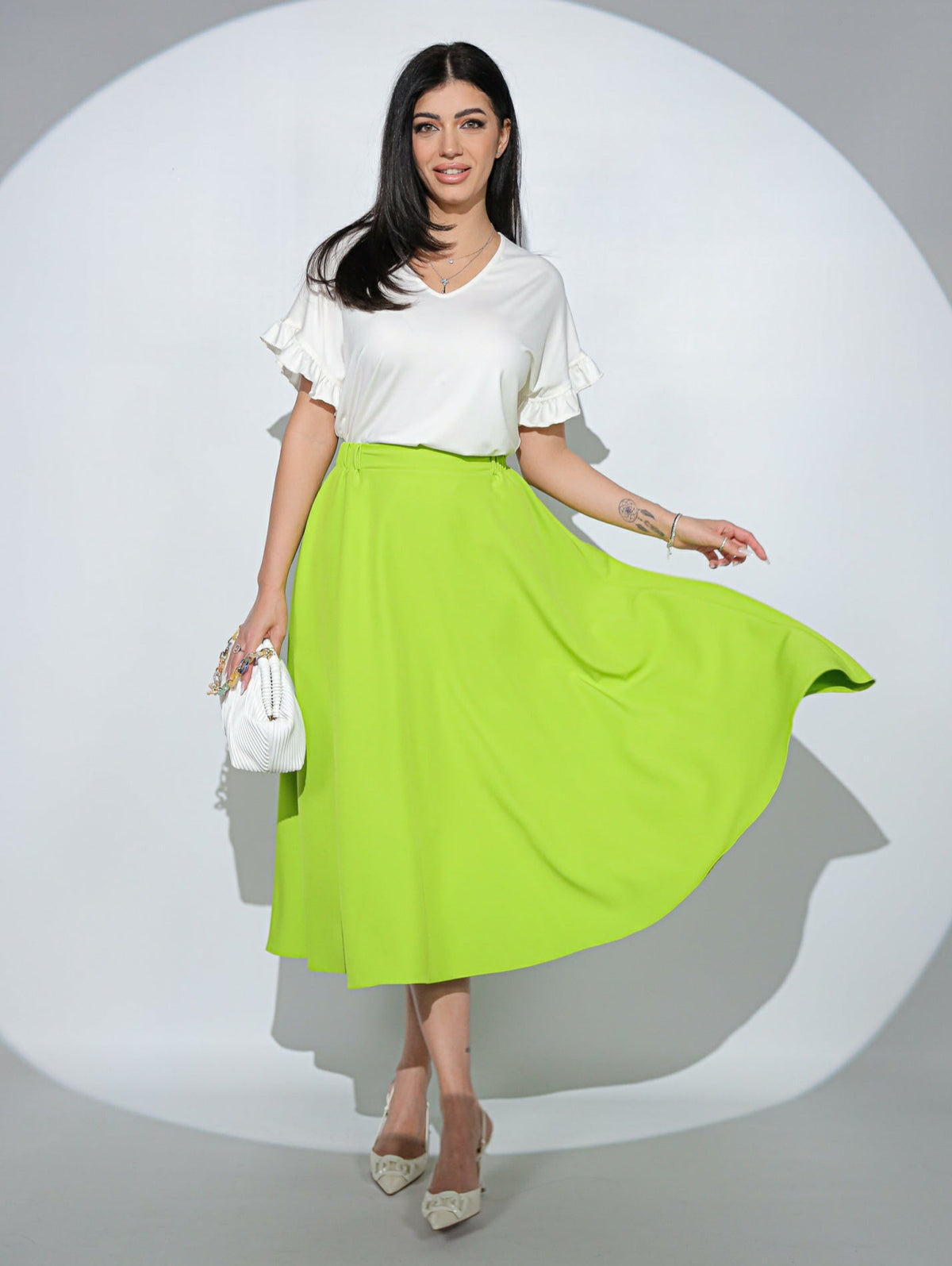 Fusta Alizée Lime cu croi clos, buzunare si elastic pe talie