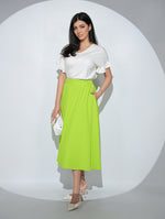 Fusta Alizée Lime cu croi clos, buzunare si elastic pe talie