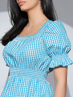 Bluza Dorothy din bumbac cu imprimeu vichy bleu, cu decolteu patrat si talia marcata cu elastic