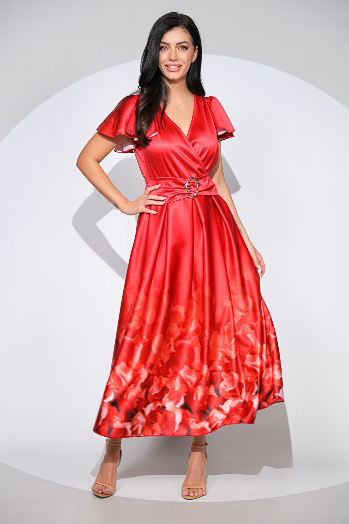 Rochia Scarlet din tafta fină cu reflexe satinate, croi petrecut și imprimeu floral degrade