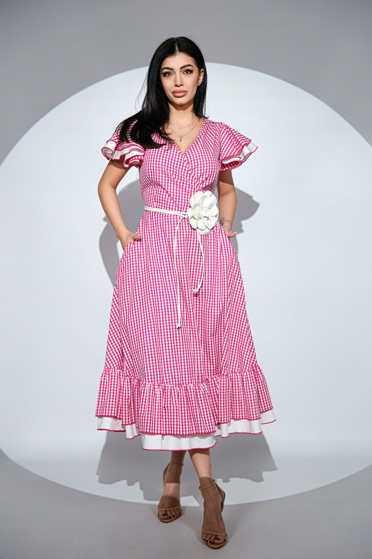 Rochia Kalimera din bumbac cu imprimeu vichy alb-roz si volane dublate