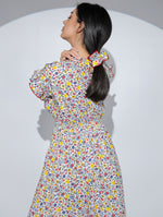 Rochia Primavera din bumbac cu imprimeu floral, buzunare si volane