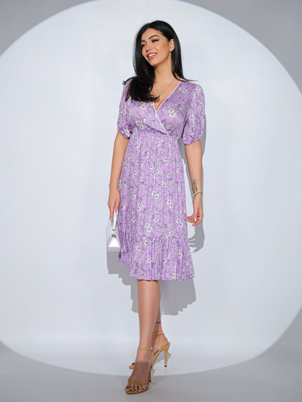 Rochia Lilou din bumbac, cu imprimeu floral, petrecuta, taiata sub bust, cu volan