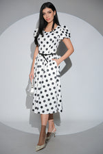 Rochia Dottie Blanc cu buline, buzunare si curea