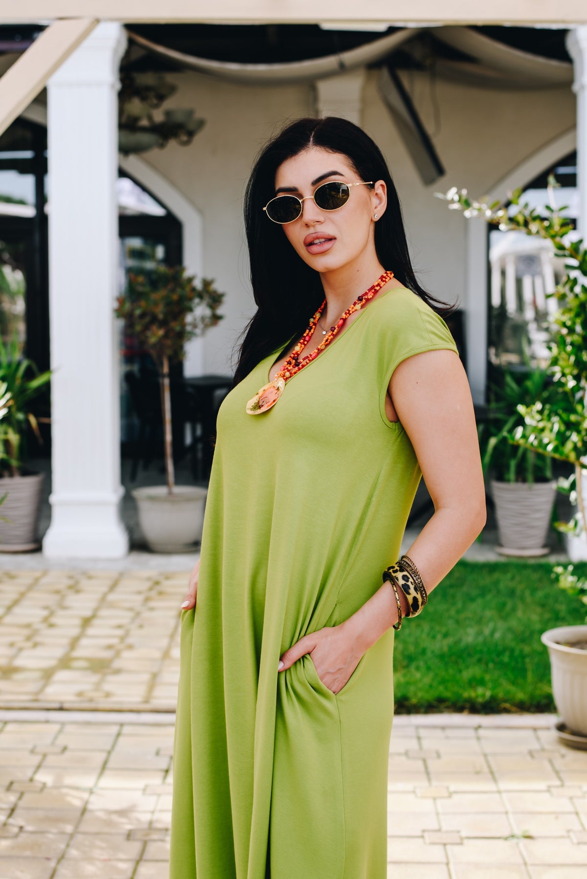 Rochia Dolce Venice Lime din jerseu fluid cu decolteu in V si tiv asimetric | Monielle